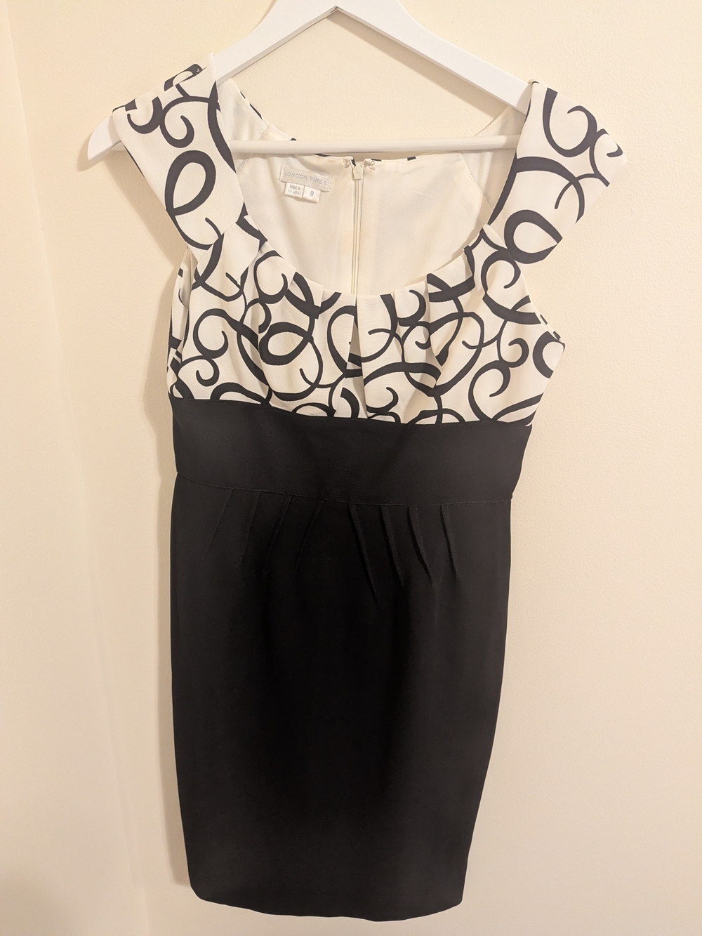 London Times Black and White Cap-Sleeve Sheath Dress